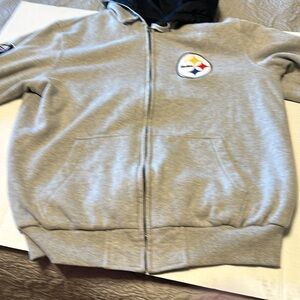 Men’s reversible  Sz Large Pittsburg Steelers Jacket excellent condition NFL